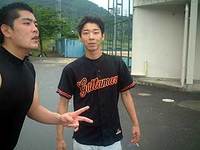 練習試合で2安打と「迷」走塁の主将津川