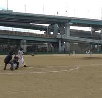 内野安打の青木